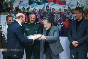 نشست جمعی از بسیجیان با بیژن رنجبر رئیس دانشگاه آزاد اسلامی