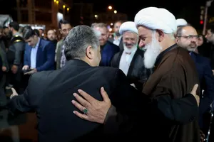 اجتماع خانواده دانشگاه آزاد اسلامی در تجدید بیعت با رهبر انقلاب