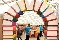 ترویج کتاب‌خوانی بین دانشجویان نیازمند برنامه‌ریزی صحیح فرهنگی