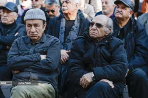 مراسم تشییع پیکر عنایت بخشی 