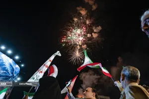 دویستمین شب اجتماع