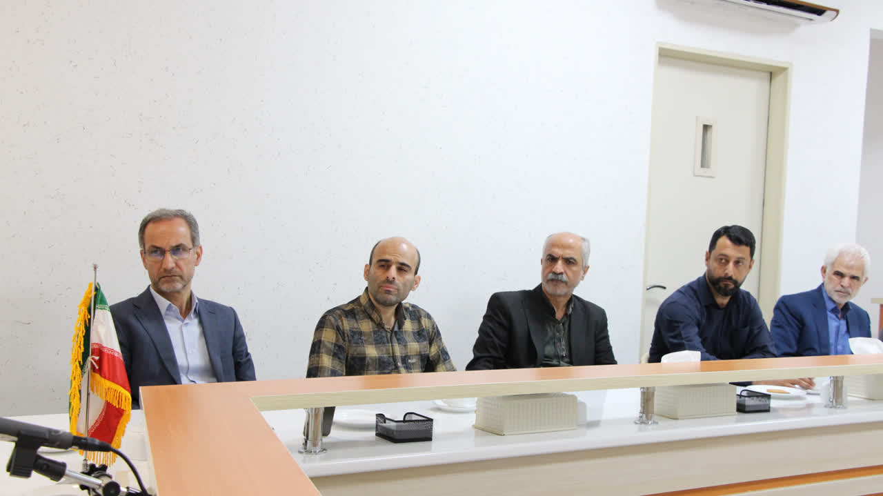 بخشی از آموزش مهارتی دانشجویان می‌تواند در محیط‌های صنعتی شکل بگیرد