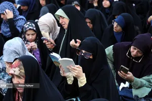 مراسم دعای عرفه در دانشگاه تهران