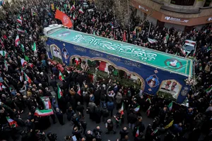 تشییع پیکر شهیدان لاریجانی، سلیمانی و شهدای ناو دنا
