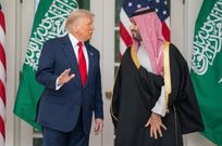 ابن سلمان وترامب يبحثان أمن الملاحة والتطورات الإقليمية وسط تحركات بشأن إيران