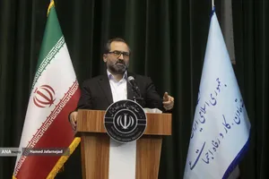 سخنرانی احد رستمی رئیس مرکز مطالعات و اطلاعات رفاهی ایرانیان در حاشیه نشست خبری فاطمه مهاجرانی سخنگوی دولت با خبرنگاران