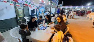 آموزش در کف میدان؛ برپایی موکب فرهنگی آموزشی شهید دکتر طهرانچی در فولادشهر