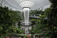 Singapore's Checkpoints Record over 192 Million Travelers in 2023