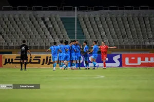 دیدار تیم&zwnj;های فوتبال پرسپولیس - چادرملو
