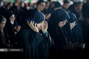 اقامه نماز استغاثه به امام زمان زمان(عج) - میدان ولیعصر (عج)
