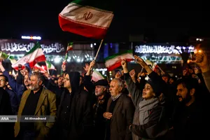 مراسم عزاداری در سوگ رهبر شهید انقلاب - میدان هفت تیر
