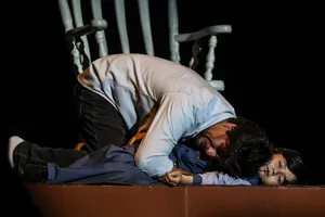تئاتر آیینی نقطه عطف، صفر چهار