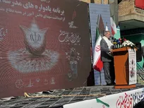 زنده نگه‌داشتن یاد شهدا کمتر از شهادت نیست/ آینده انقلاب در دست دانش‌آموزان است