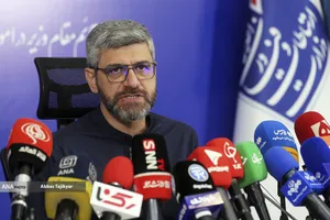 نشست خبری حمید فتاحی رئیس سازمان تنظیم مقررات و ارتباطات رادیویی