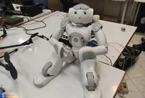 طراحی و ساخت بُرد الکترونیکی «بازوهای صنعتی» تحریمی/ ربات‌های پوشیدنی تولید شد