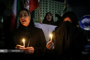 مراسم عزاداری در سوگ رهبر شهید انقلاب - میدان ولیعصر (عج)