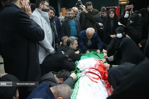 وداع با پیکر&zwnj; مطهر  شهید حجت&zwnj;الاسلام علی رازینی رئیس شعبه ۳۹ دیوان عالی کشور در معراج شهدای تهران