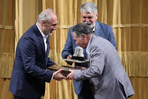 آیین نکوداشت روز فردوسی و ادبیات فارسی همزمان با برنامه &laquo;شاهنامه و هویت ایرانی&raquo;