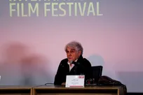 بعضی از کلاس‌های بازیگری شوق هنرجو را نابود می‌کنند/دوست دارم بازهم در فیلم کودک بازی کنم