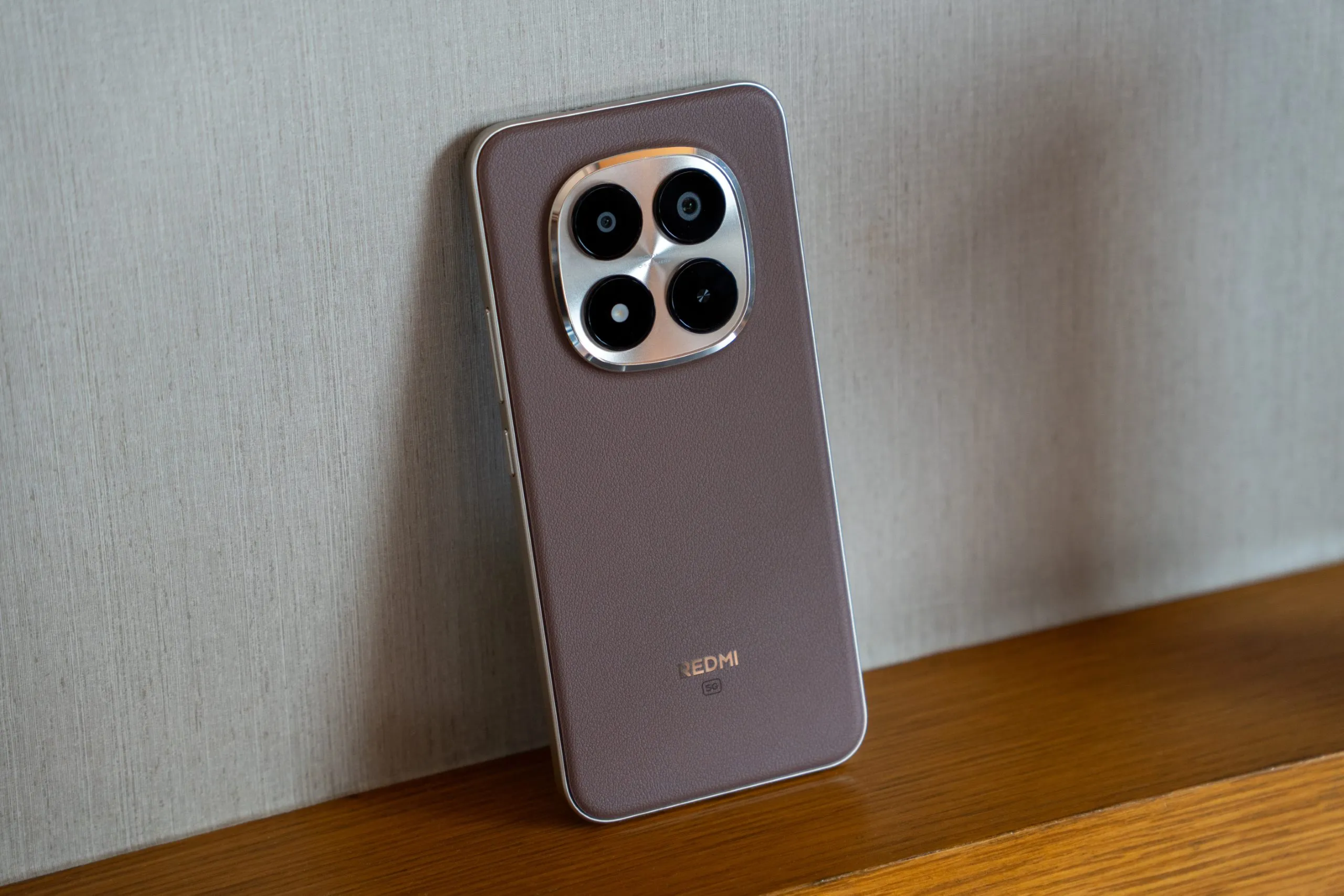 با ردمی نوت ۱۵ پرو پلاس، مفهوم اضطراب باتری برای همیشه فراموش می‌شود