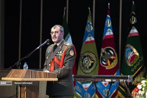 سخنرانی امیر علی مهدوی، فرمانده دانشگاه افسری امام علی (ع) در مراسم ازدواج دانشجویی دانشگاه افسری امام علی(ع) نیروی زمینی ارتش