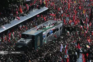 تشییع پیکر مطهر آقای شهید ایران و خانواده ایشان