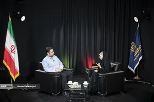 گفت و گو با الهام عابدینی خبرنگار و مجری تلویزیون