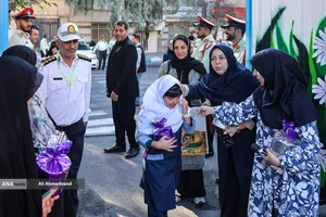 آغاز سال تحصیلی جدید با حضور فرمانده انتظامی تهران بزرگ