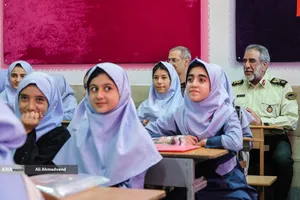آغاز سال تحصیلی جدید با حضور فرمانده انتظامی تهران بزرگ
