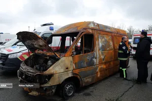 بازدید اصحاب رسانه از پایگاه مدیرت بحران نازی&zwnj;آباد و خودروهای آسیب دیده اورژانس در اثر تجاوز صهیونیستی آمریکایی