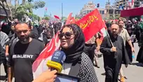 باور ندارم این آخرین دیدار است؛ بغض زائران مشهدی در بدرقه پیکر رهبر شهید