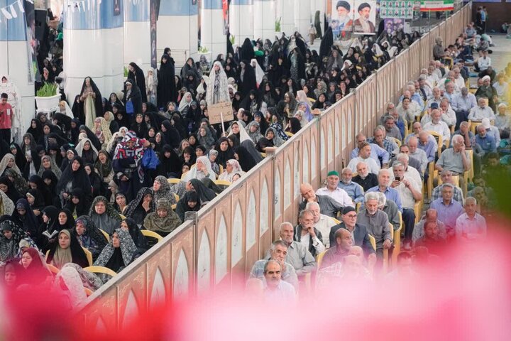 تفرقه‌افکنی و تخریب نیرو‌های نظام، بازی درزمین دشمن است