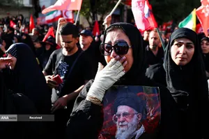 تشییع پیکر مطهر آقای شهید ایران و خانواده ایشان در مشهد