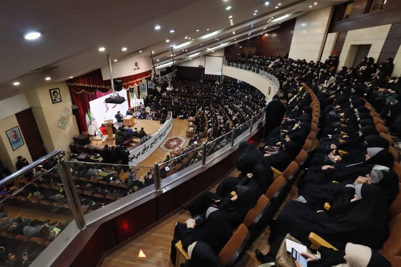 شهدای دانشجو نماد وفاداری به آرمان‌های انقلاب هستند