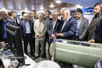 بازدید رئیس ستادکل نیروهای مسلح از نمایشگاه علمی دانشگاه آزاد