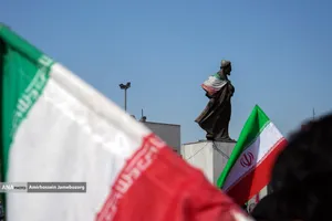 تشییع پیکر مطهر آقای شهید ایران و خانواده ایشان