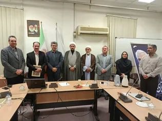 تجلیل از استادان نمونه دانشگاه آزاد اسلامی دزفول/ برترین‌های حوزه فرهنگی مدارس سما معرفی شدند
