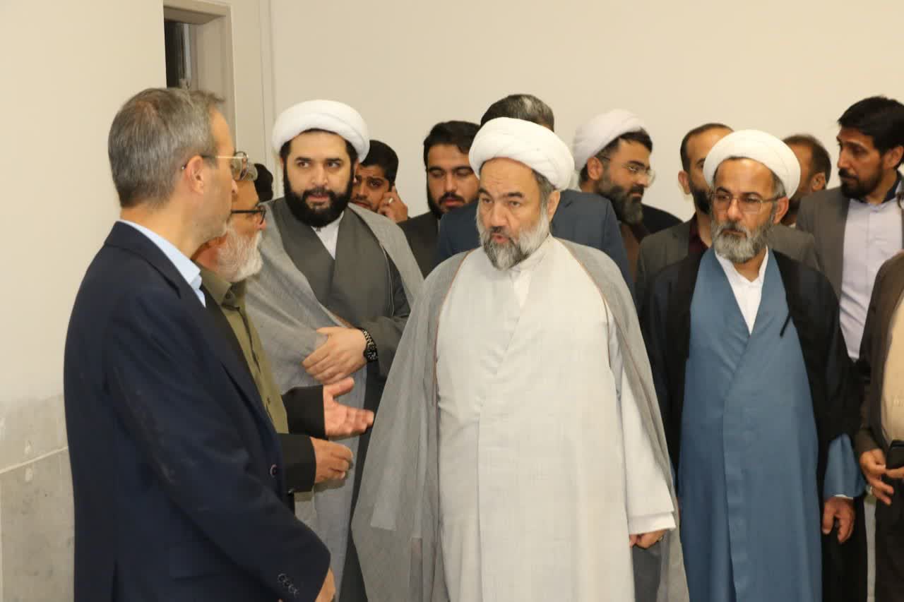 دانشگاهی در ترازِ حل‌مسئله؛ تبیین راهبرد‌های توسعه‌ای دانشگاه آزاد اسلامی سیستان و بلوچستان با رویکرد دانشگاه نسل پنجم