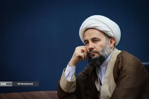 نشست تفاهم فی مابین دانشگاه آزاد اسلامی و مرکز مدیریت حوزه علمیه قم با حضور  حجت&zwnj;الاسلام و المسلمین دکتر حسن خیری رییس دانشگاه آزاد اسلامی قم ،اعضای اطلاع رسانی و محمدمهدی خیرجو مدیرعامل خبرگزاری آنا