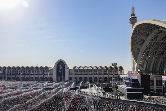 مراسم اقامه نماز بر پیکر امام شهید امت