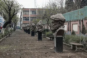 حمله هوایی جنگنده&zwnj;های اسرائیلی_آمریکایی به خیابان پیروزی تهران