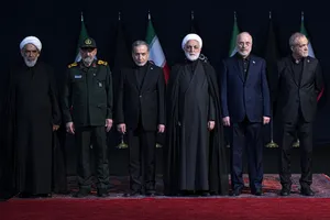 ادای احترام مقامات و مسئولان خارجی به پیکر امام شهید 