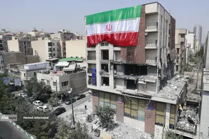 حمله رژیم صهیونی به ساختمانی در محله گیشا و منازل مردم، شهروندان و دانشمندان هسته ای کشورمان در جریان جنگ تحمیلی دوازده روزه