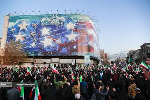  اجتماع مردم تهران در پی خبر شهادت حضرت آیت الله العظمی امام خامنه ای رحمته الله علیه رهبر عظیم الشان انقلاب اسلامی ایران