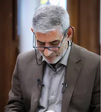 نائینی من، روح تو در خاک چه می‌کرد؟