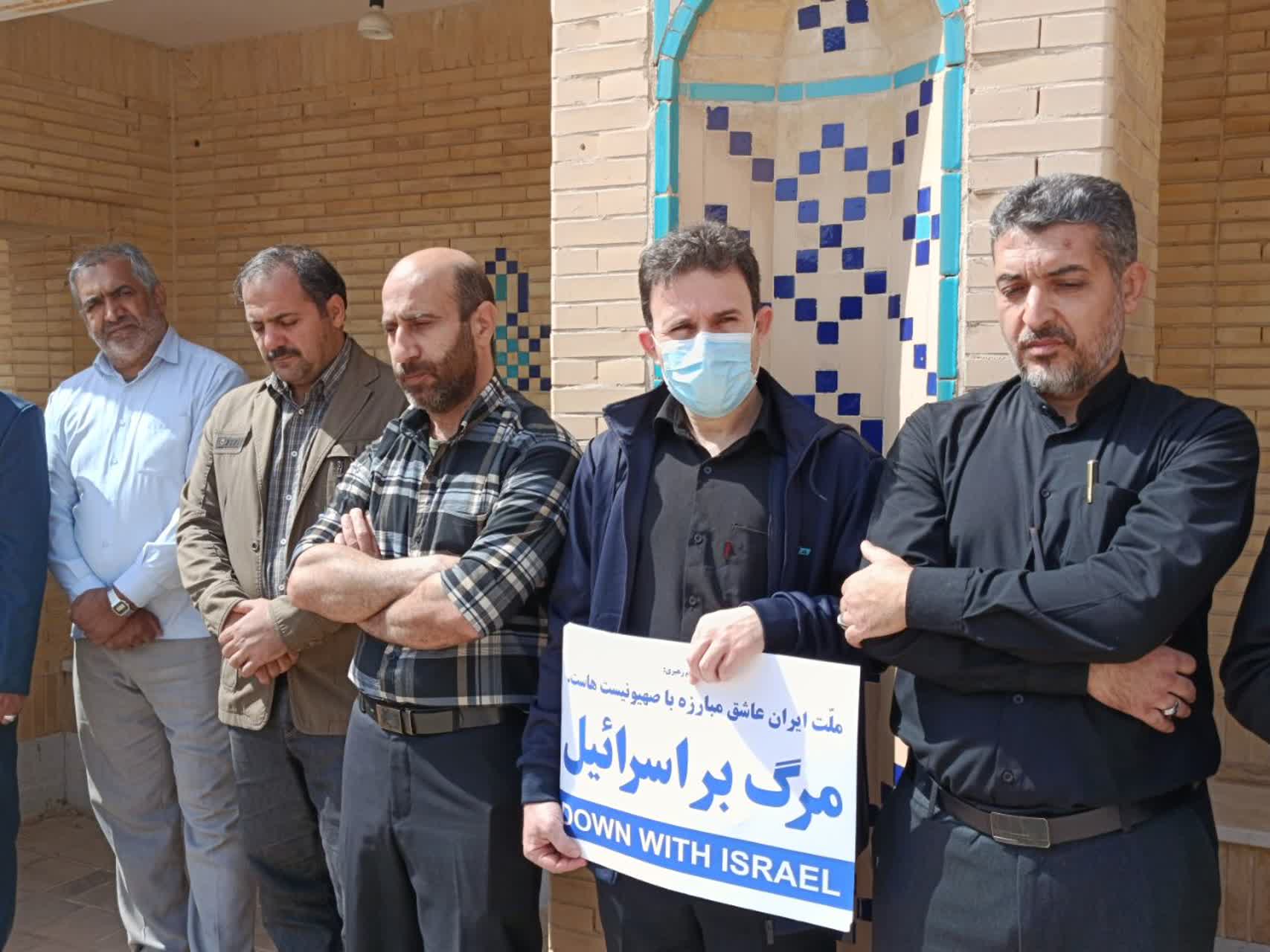 قیام مردم عزادار ایران اسلامی در سوگ امام شهید امت؛ از کولاک زیر کولاک برف تا قیام در عزای امام شهید امت قیام مردم عزادار ایران اسلامی در سوگ امام شهید امت؛ از کولاک زیر کولاک برف تا قیام در عزای امام شهید امت