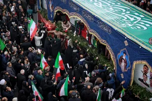تشییع پیکر شهیدان لاریجانی، سلیمانی و شهدای ناو دنا
