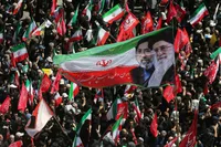 تشییع پیکر مطهر آقای شهید ایران و خانواده ایشان-3