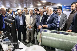 بازدید سرلشکر محمد باقری رئیس ستادکل نیروهای مسلح از نمایشگاه علمی دانشگاه آزاد 