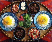 سفر به آشپزخانه رستم: مرغ بریان، نان و نمکدان